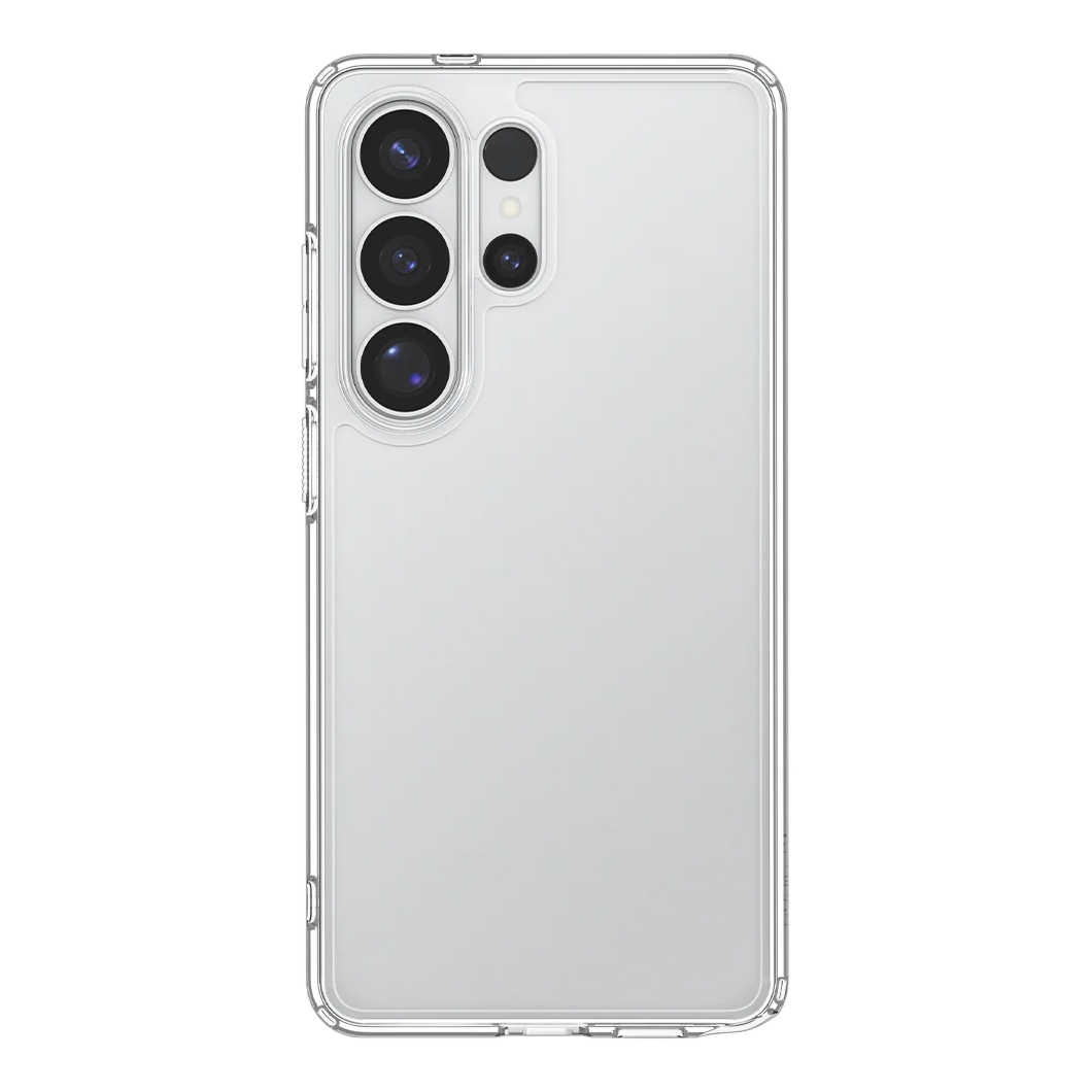Coque de téléphone transparente avec quatre objectifs de caméra au dos.