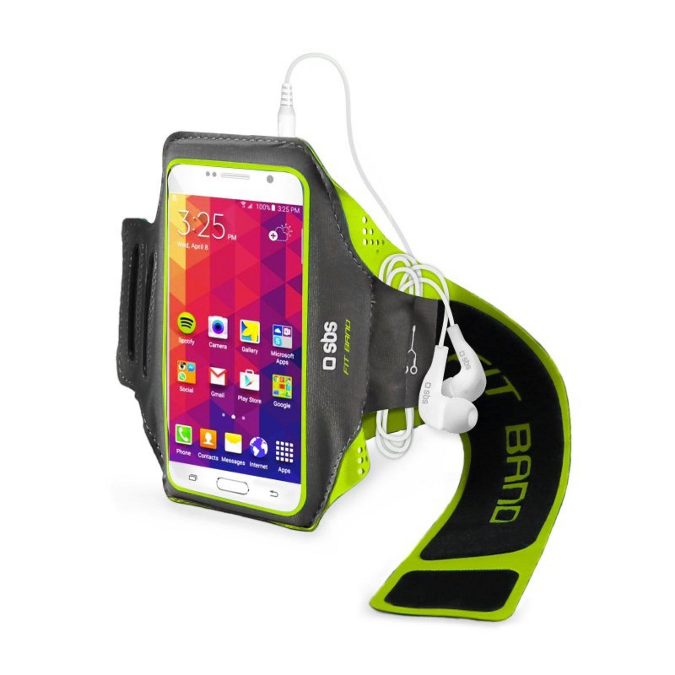 Un smartphone en una banda deportiva verde y negra con auriculares.