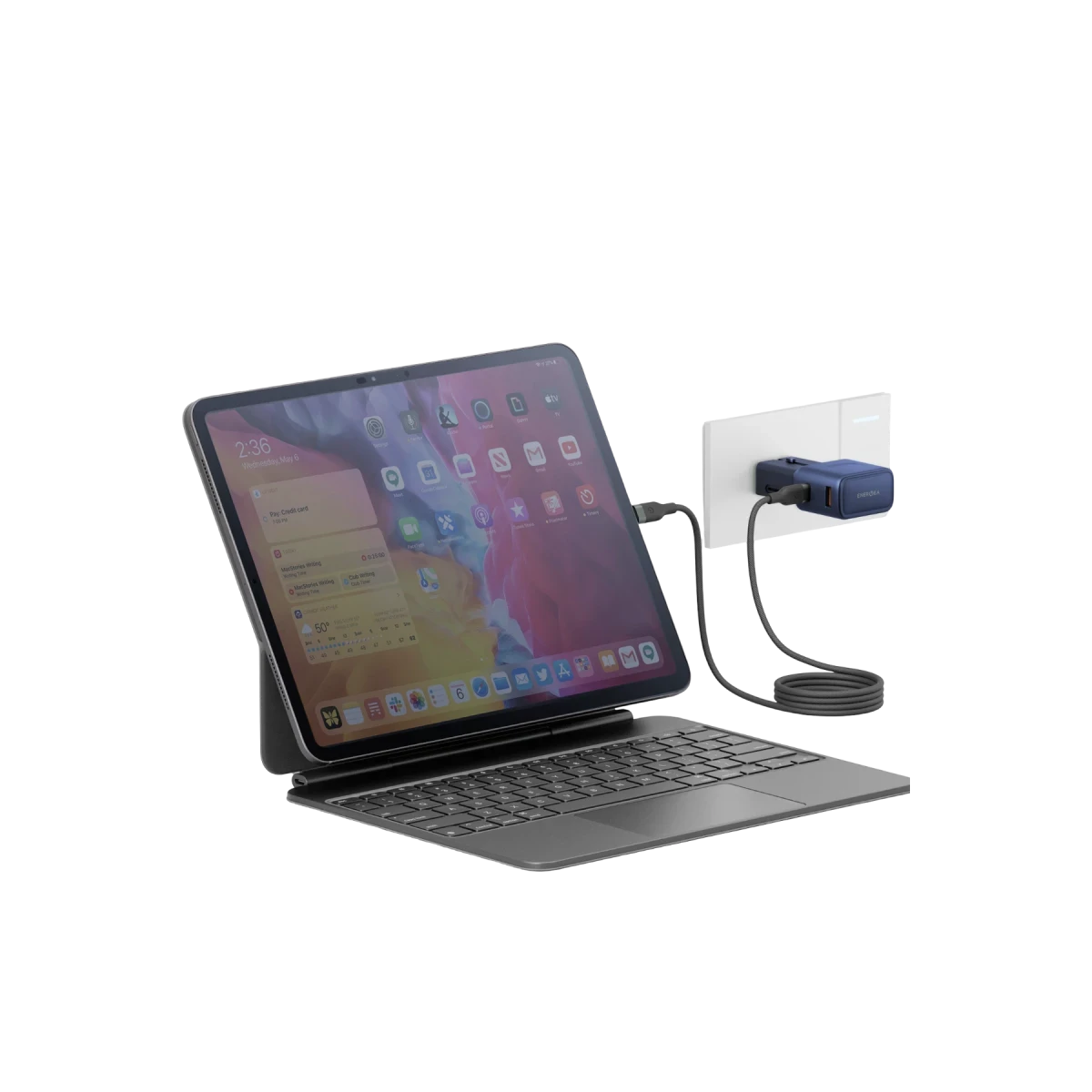 Klavye kılıflı tablet, duvar adaptörü ve kablosuyla şarj oluyor.