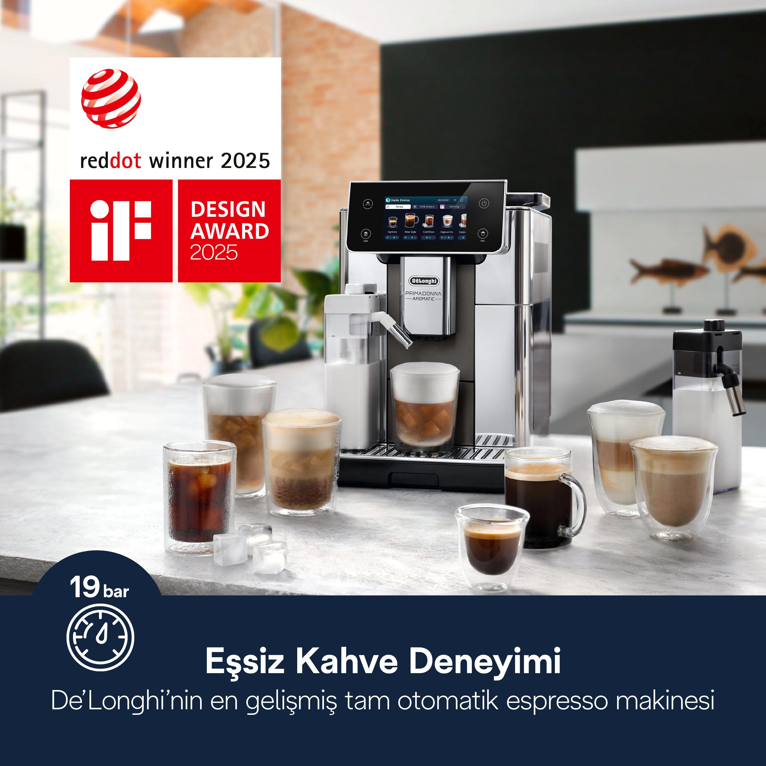 Ödüllü De'Longhi kahve makinesi, çeşitli kahve içecekleriyle sergileniyor.