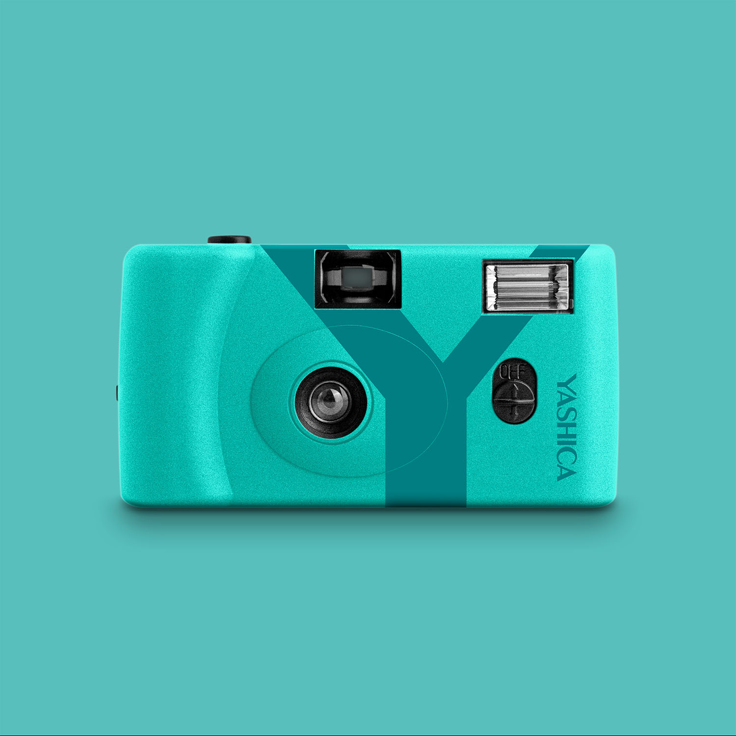 Una fotocamera Yashica color verde acqua con flash e obiettivo su sfondo verde acqua.