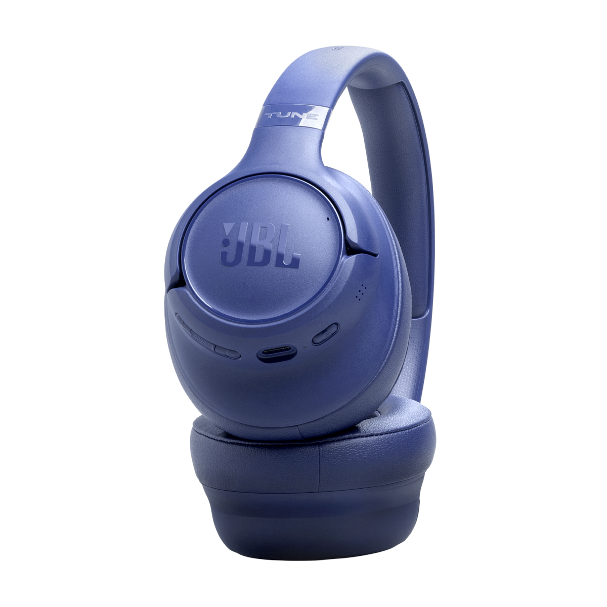 Blaue JBL Kopfhörer mit dem Schriftzug TUNE auf dem Bügel.