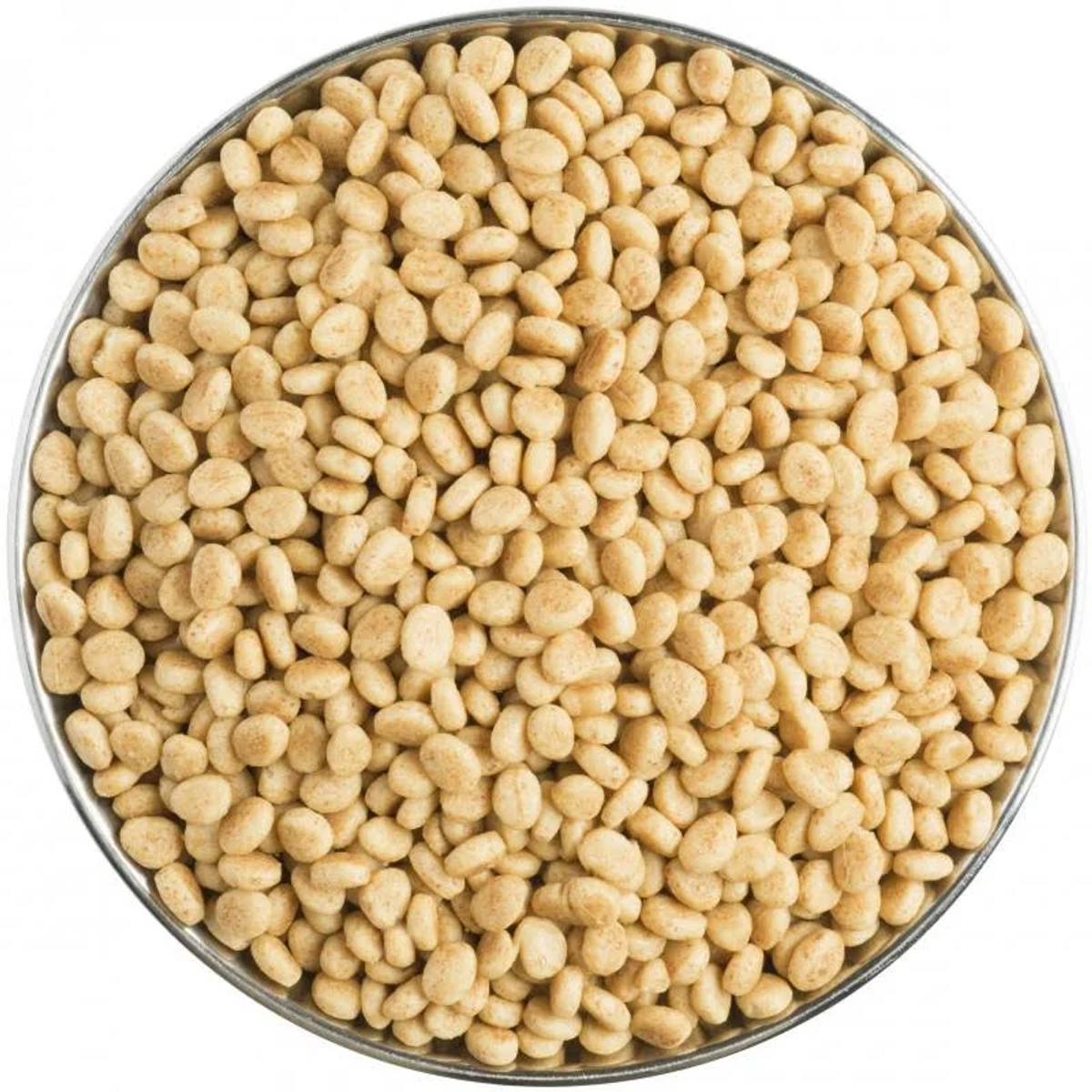 Un primer plano de cereales de desayuno ovalados de color marrón claro en un bol metálico.