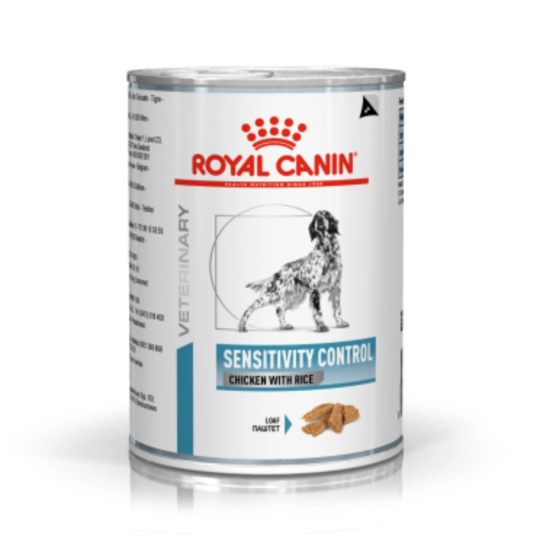 Una lata de comida para perros Royal Canin con ilustración y texto.