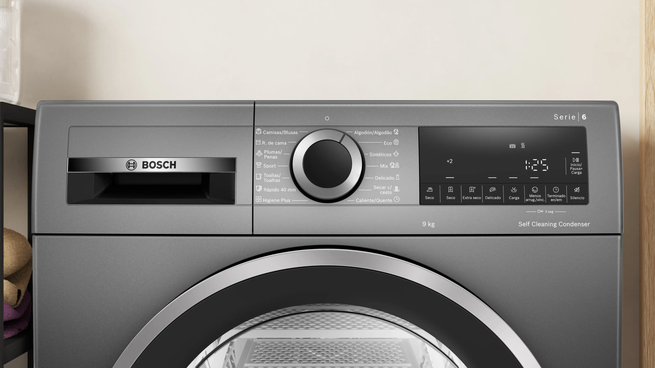 Secadora Bosch Serie 6 gris con pantalla y dial giratorio.
