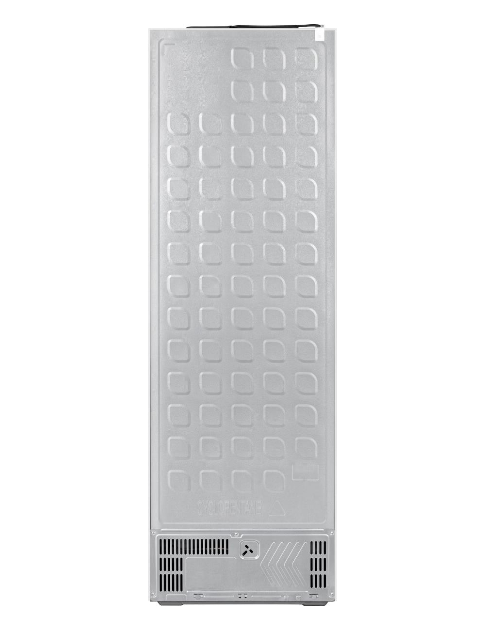 Reverso de refrigerador plateado con patrón de panal y rejillas de ventilación.
