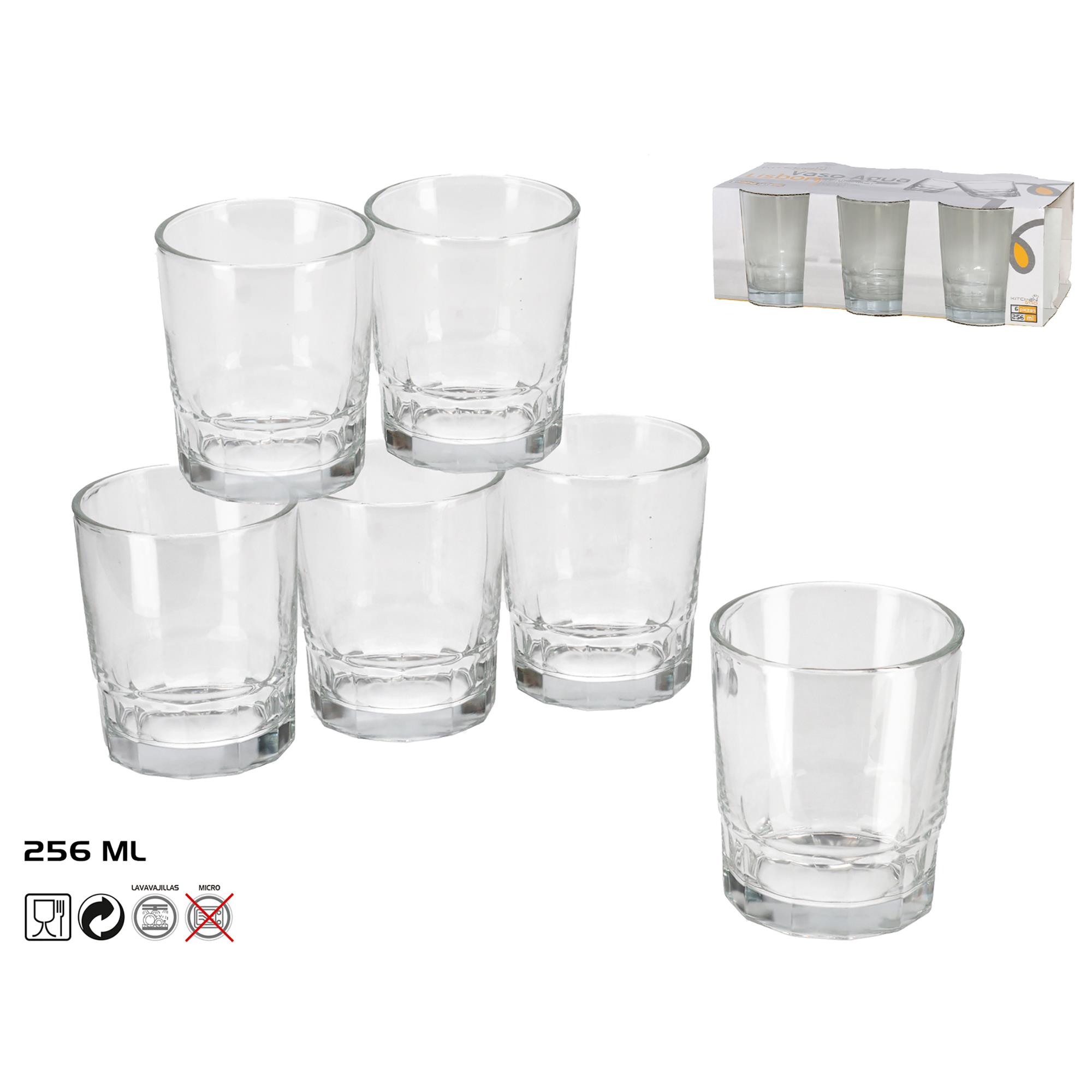 Seis vasos transparentes con base facetada, capacidad de 256 ml.