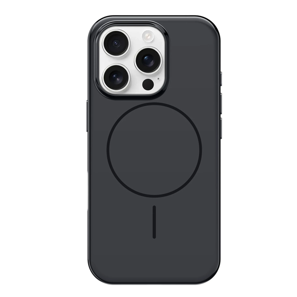 Üç kamera lensli ve manyetik halkalı siyah telefon kılıfı.