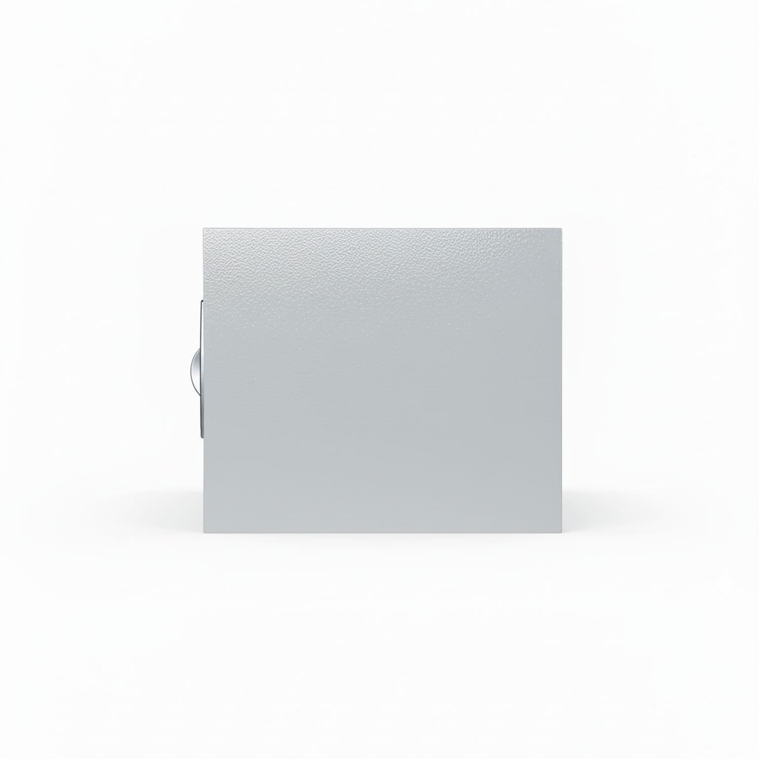 Una caja de metal gris texturizada con un asa plateada en el lado izquierdo.