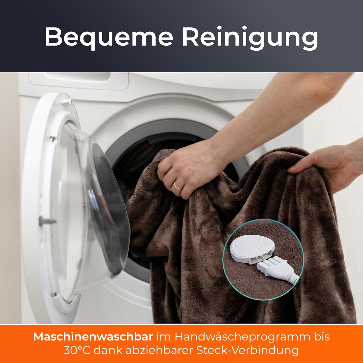 Braune Decke wird in Waschmaschine gelegt. Abnehmbare Steckerverbindung.