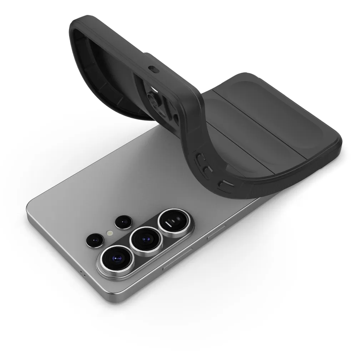 Een zwarte telefoonhoes wordt over een zilveren smartphone gelegd.