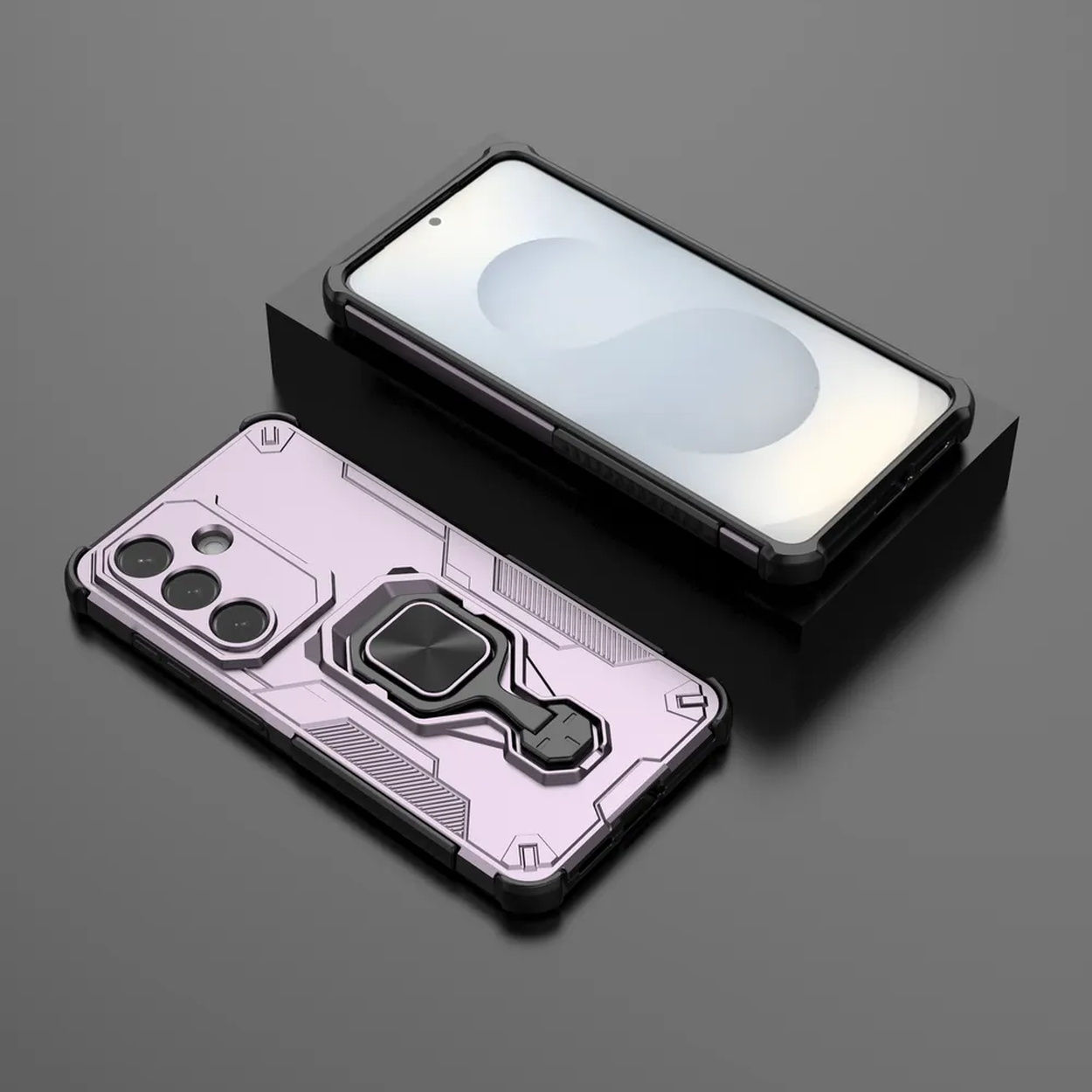 Een paarse telefoonhoes met ringhouder en een telefoon met zwarte rand.