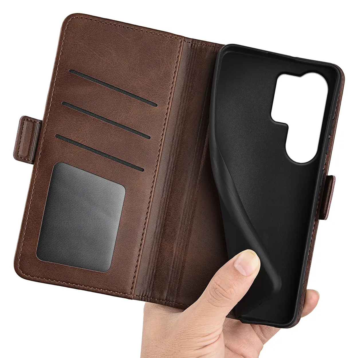 Étui portefeuille en cuir marron avec fentes pour cartes et fenêtre transparente.