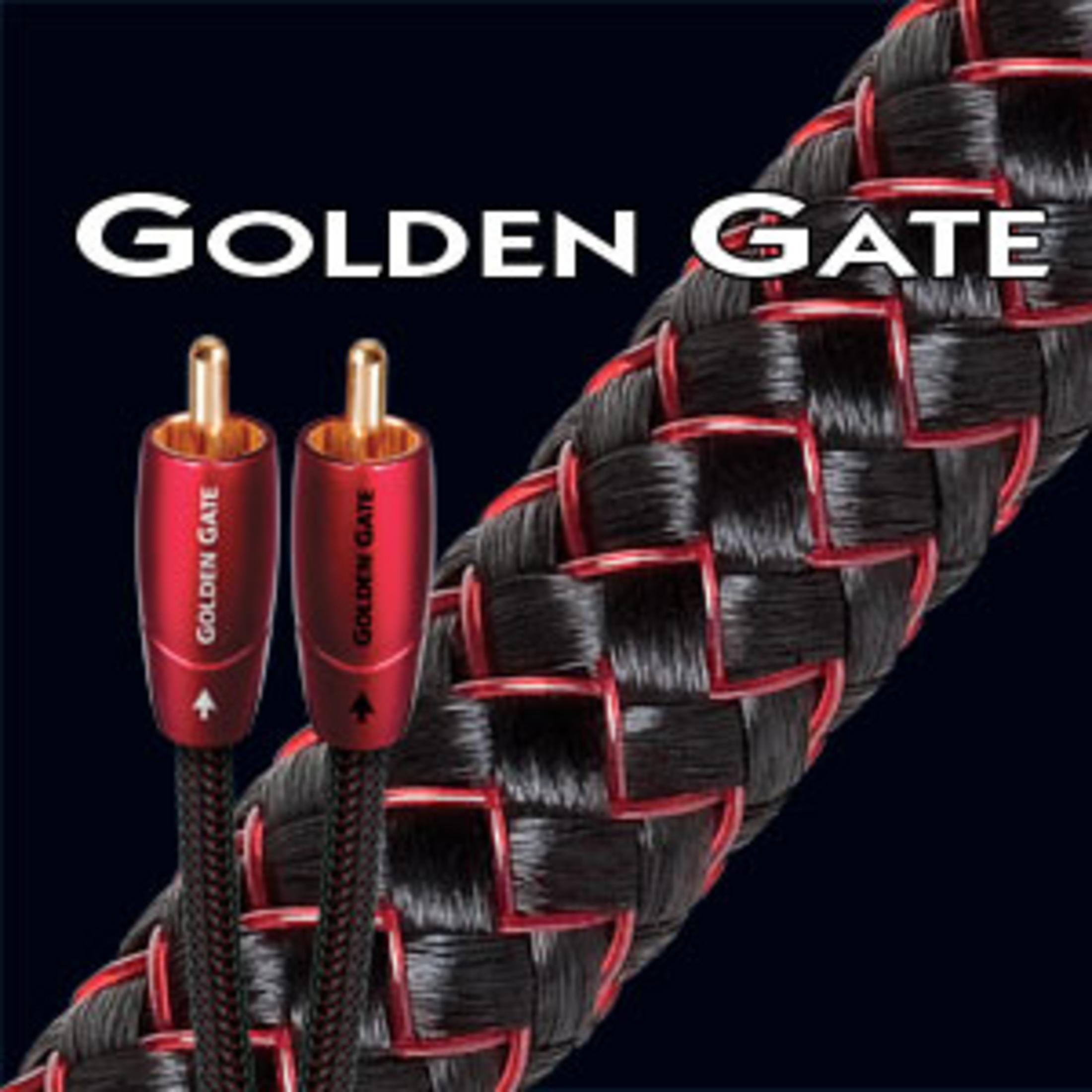 Kırmızı "GOLDEN GATE" yazılı ses kablosu ve örgülü siyah-kırmızı kablo.