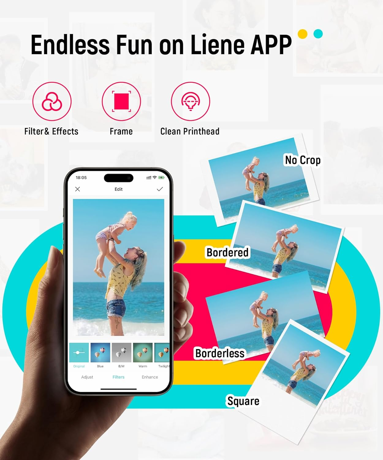 Een hand houdt een smartphone vast met een moeder die haar kind op het strand optilt.