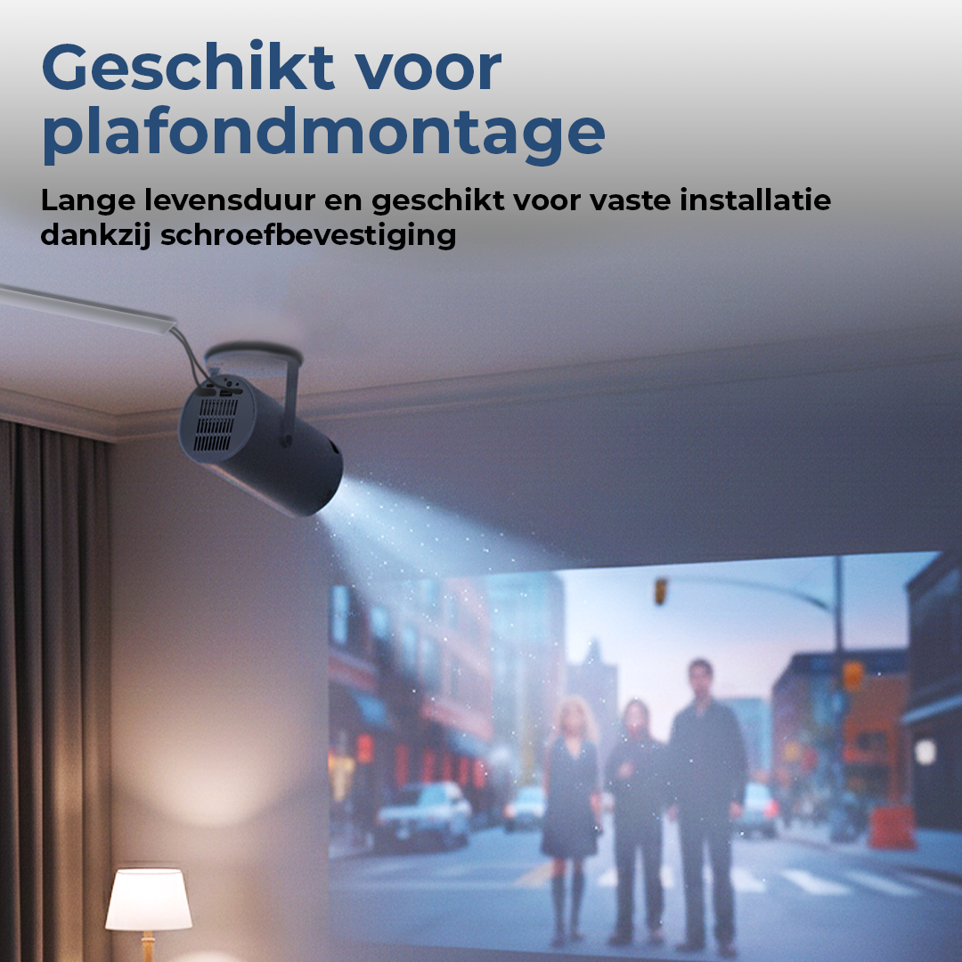 Donkere projector aan plafond gemonteerd, straalt licht op scherm met stadsbeeld.