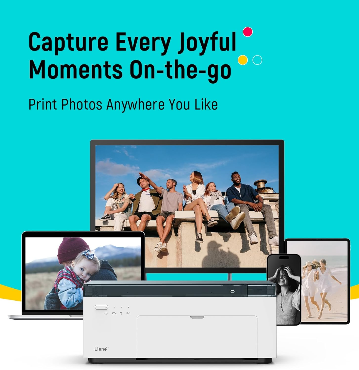 Een printer met laptop, tablet en smartphone die foto's tonen.