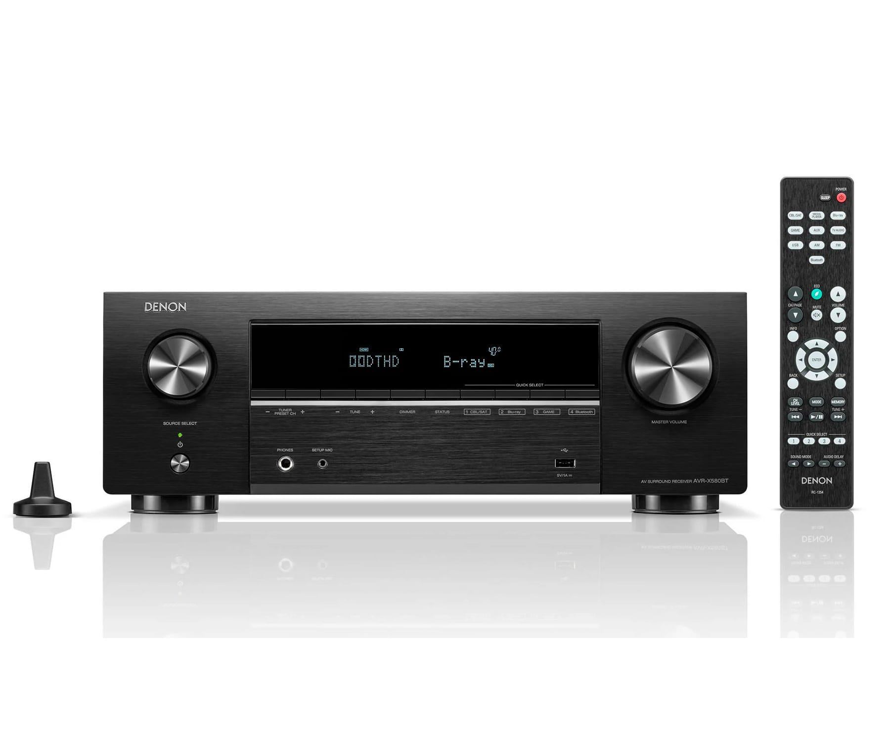 Schwarzer Denon AV-Receiver mit Fernbedienung und Zubehör auf weißem Hintergrund.