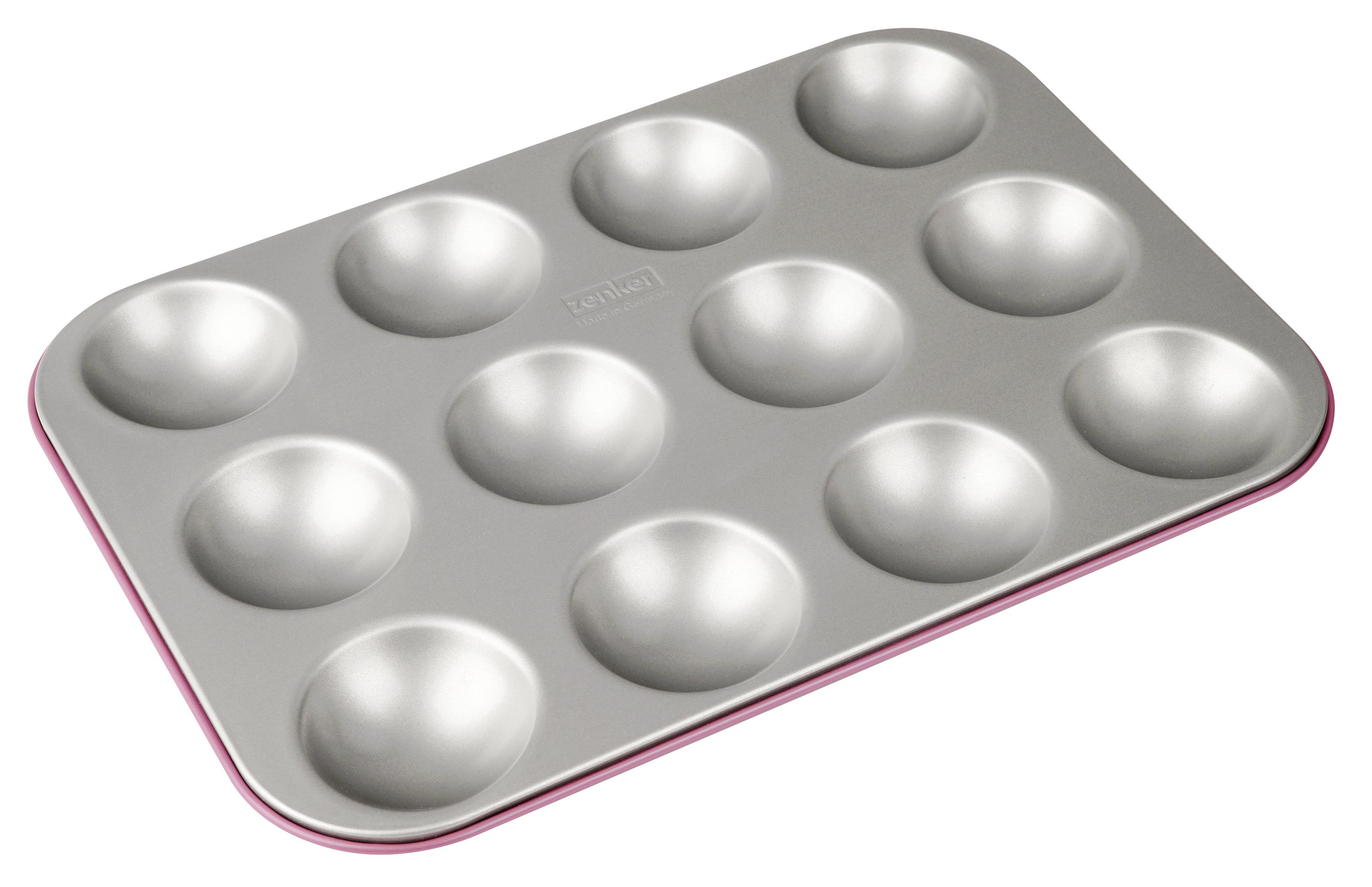 Graue Metall-Muffinform mit 12 runden Vertiefungen und rosafarbenem Rand.