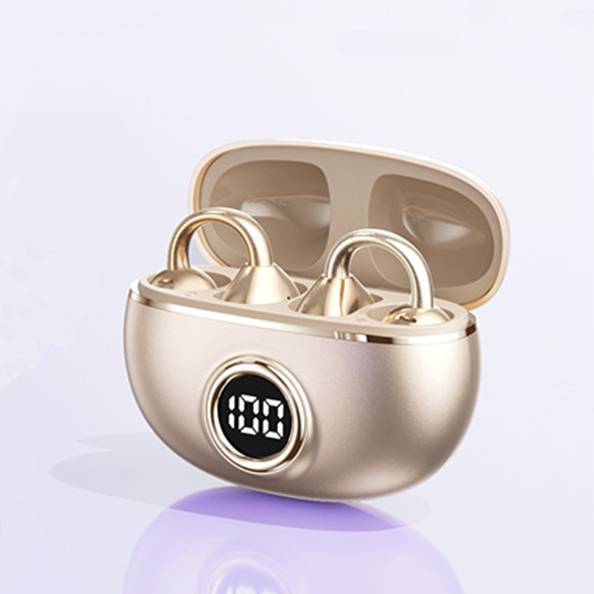 Złote słuchawki bezprzewodowe w otwartym etui ładującym z cyfrowym wyświetlaczem.