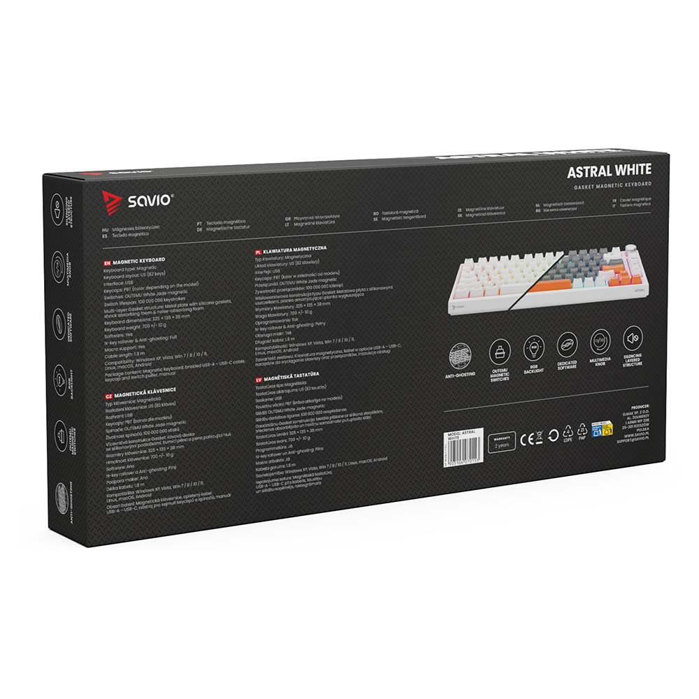 Opakowanie białej klawiatury mechanicznej Savio z pomarańczowymi akcentami.
