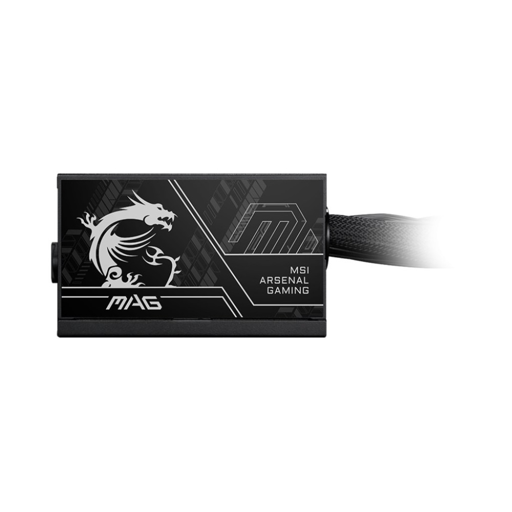 Czarny zasilacz z logo MSI i motywem smoka. Połączenie kabla po prawej stronie.