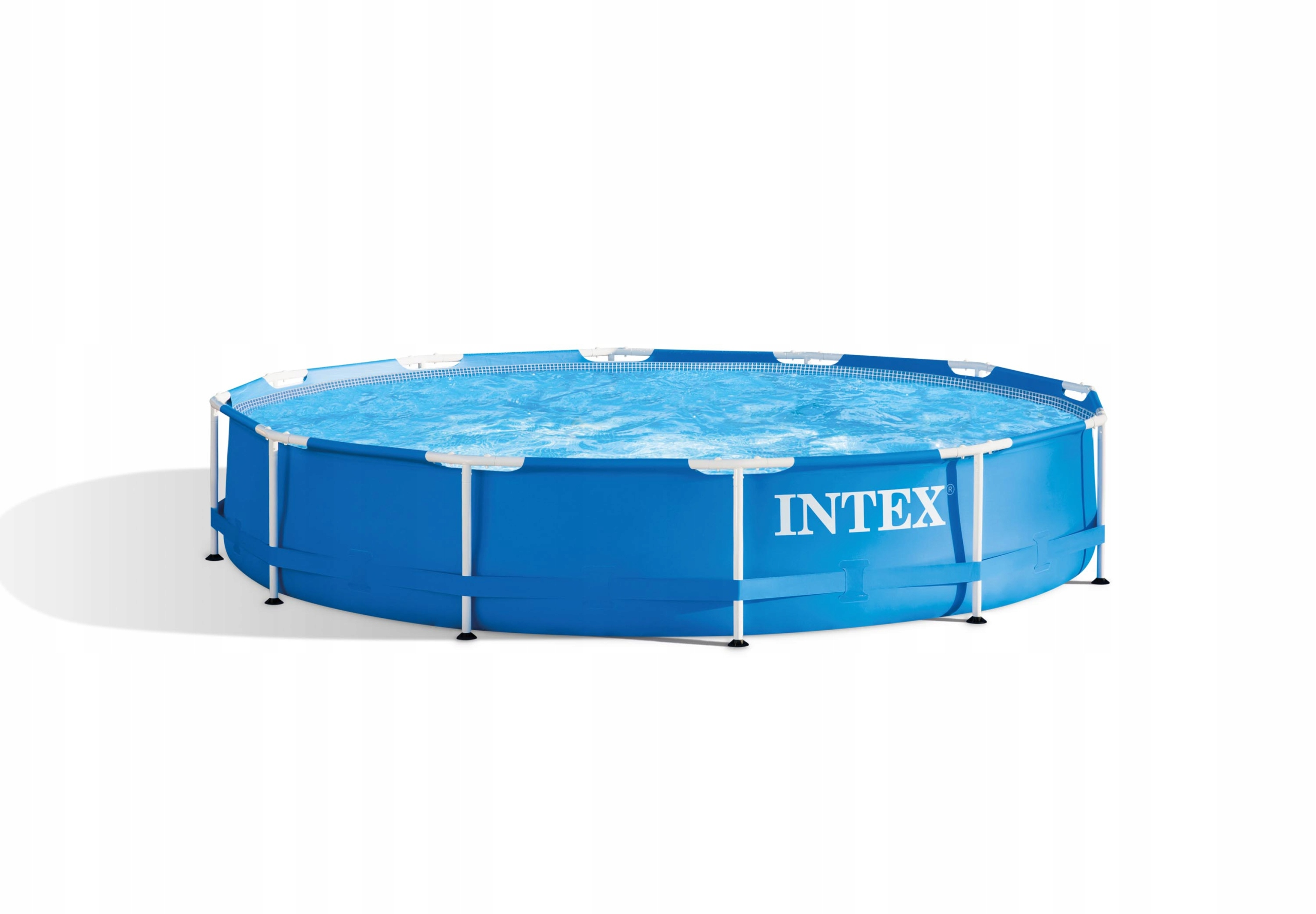 Ein blaues Intex-Aufstellbecken mit Wasserspritzern und silbernen Stützen.