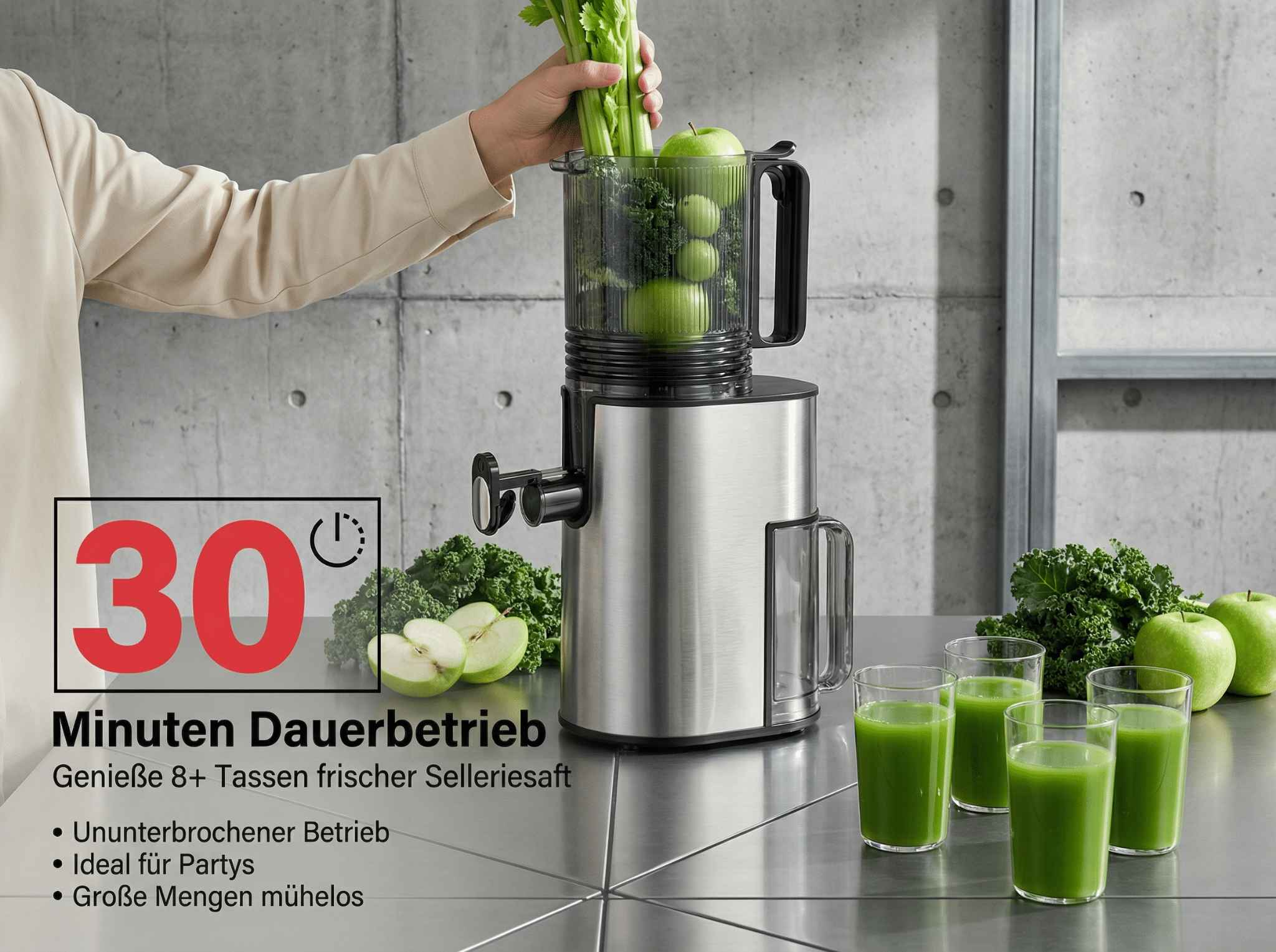 Ein Entsafter mit Äpfeln, Grünkohl und Gläsern voller Saft. 30 Min Dauerbetrieb.