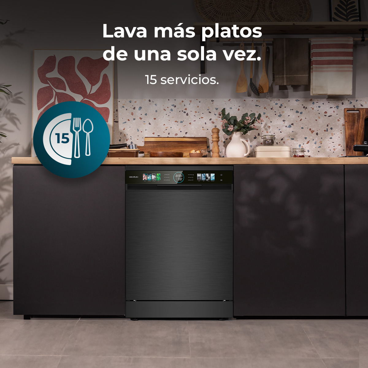 Lavastoviglie nero in cucina moderna con icona 15 coperti.