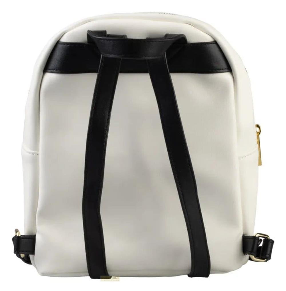Ein weißer Rucksack mit schwarzen Riemen und Details, mit goldenem Reißverschluss.