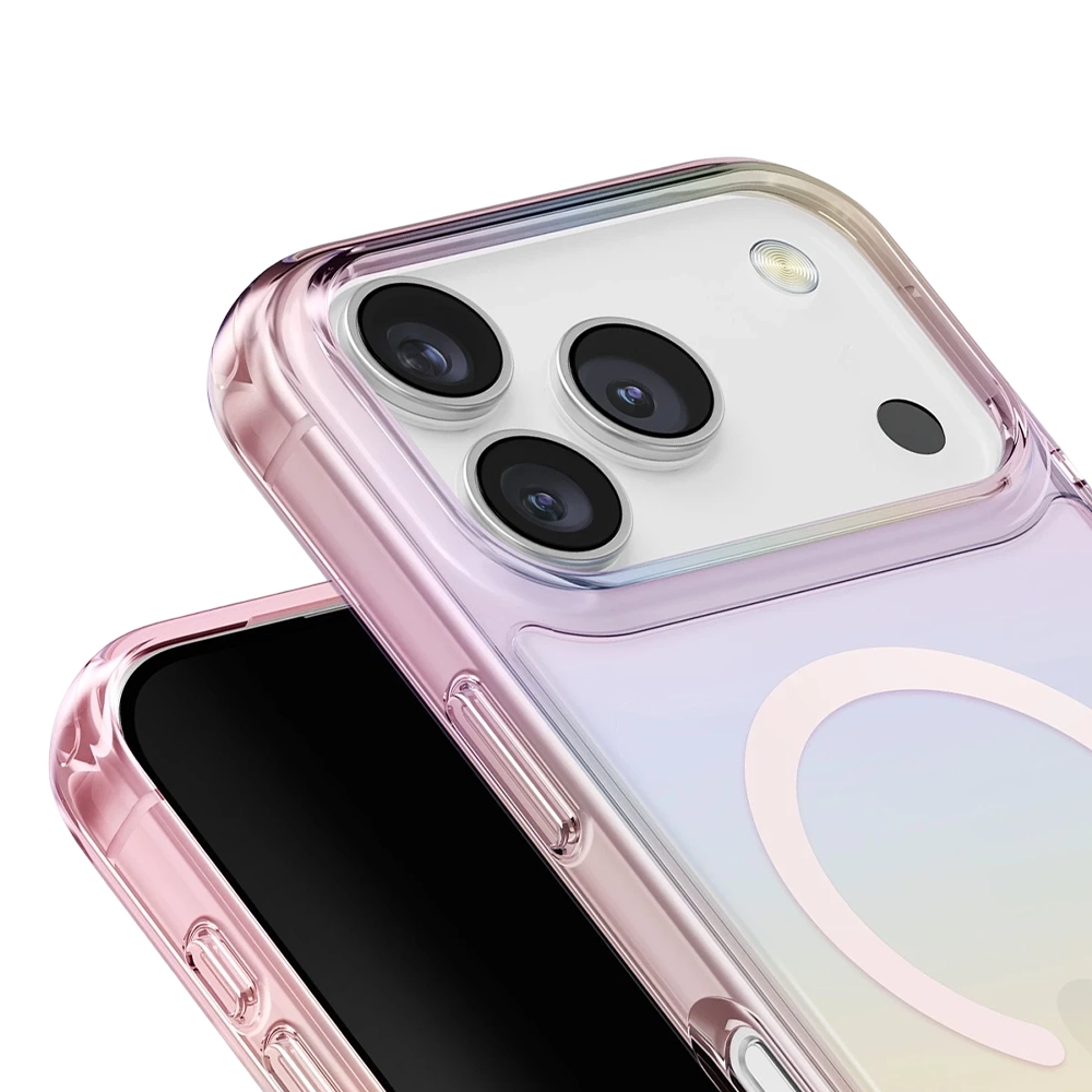 Üç kamera lensli şeffaf, pembe telefon kılıfının yakın çekimi.