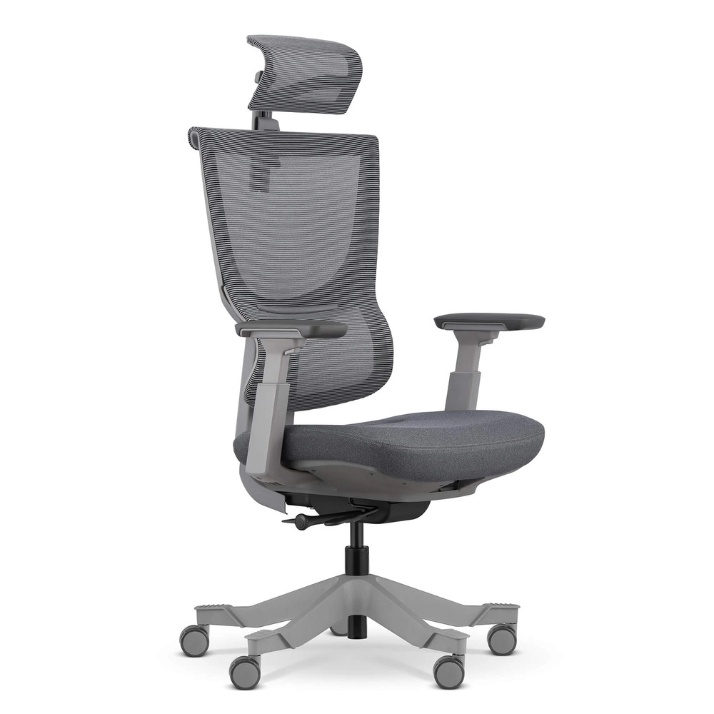 Szare ergonomiczne krzesło biurowe z siatkowym oparciem i zagłówkiem.