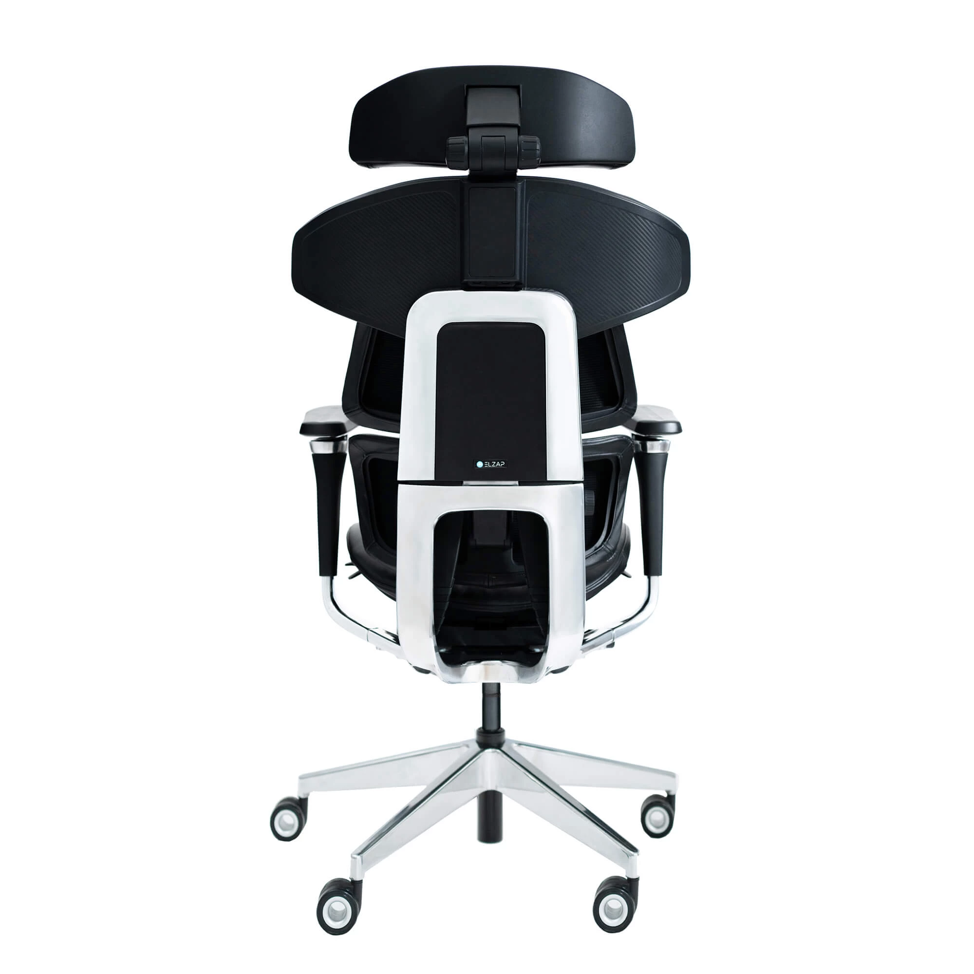 Widok z tyłu czarnego krzesła biurowego z akcentami w kolorze srebra.