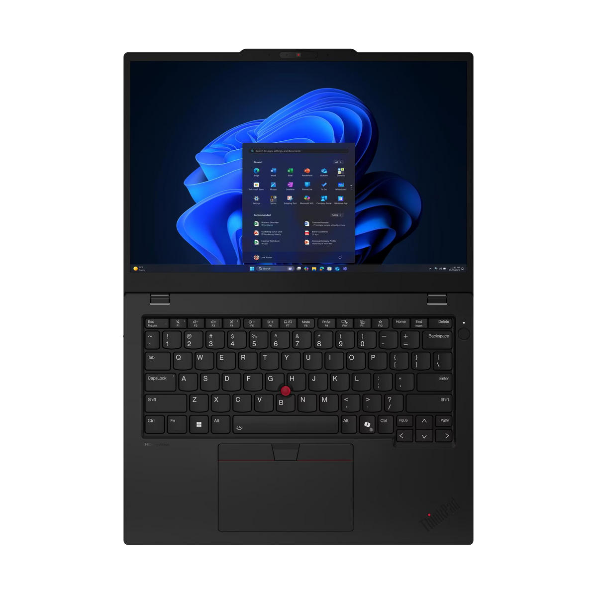 Un portátil negro abierto con teclado iluminado y fondo de pantalla azul.
