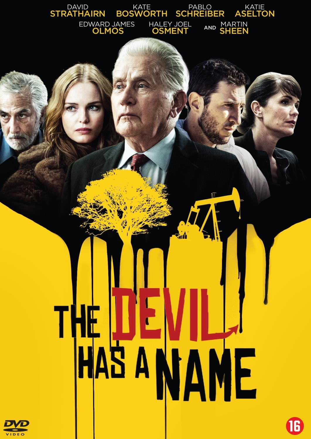 Cinq personnes posent devant un fond jaune et noir avec le titre du film.