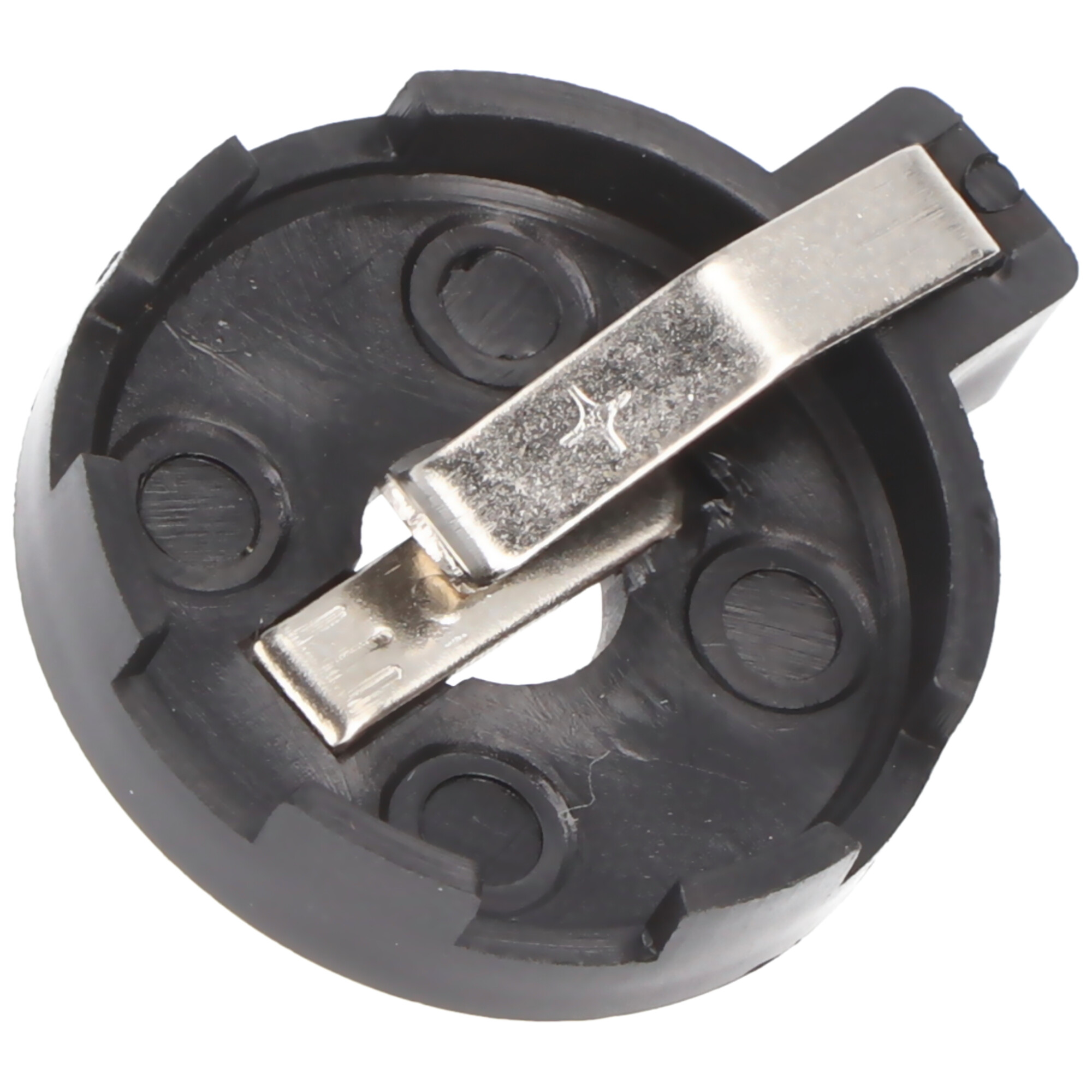 Schwarzer Batteriefachhalter mit zwei Metallkontakten und kreisförmigen Vertiefungen.