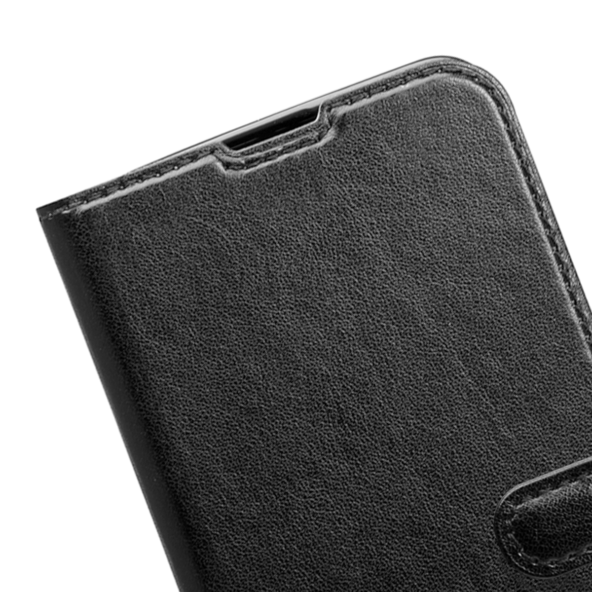 Custodia per telefono in pelle nera con cuciture visibili e un ritaglio in alto.