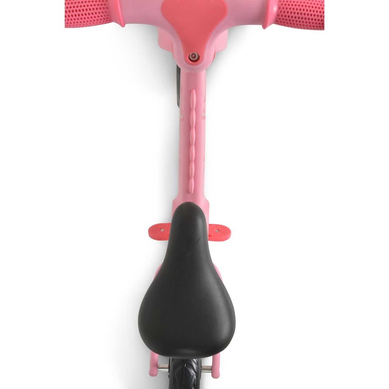 Nahaufnahme eines rosafarbenen Rollers, der Lenker und Sattel sind sichtbar.