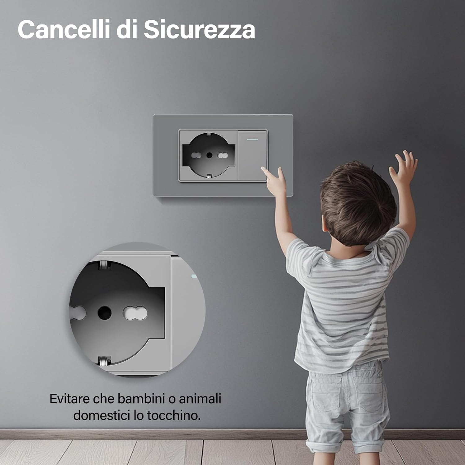 Un bambino tocca una presa elettrica a prova di bambino su parete grigia.