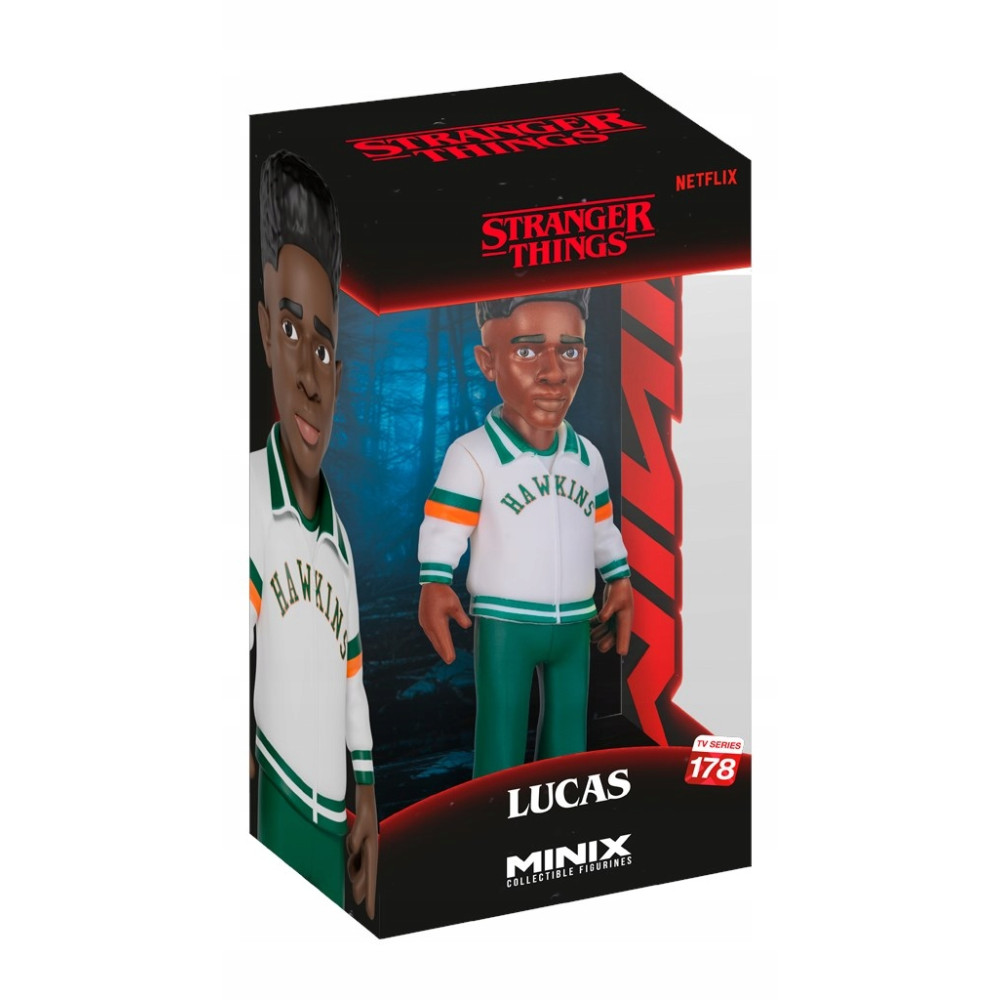 Figurka kolekcjonerska Minix Lucas ze Stranger Things w białej kurtce i zielonych spodniach.