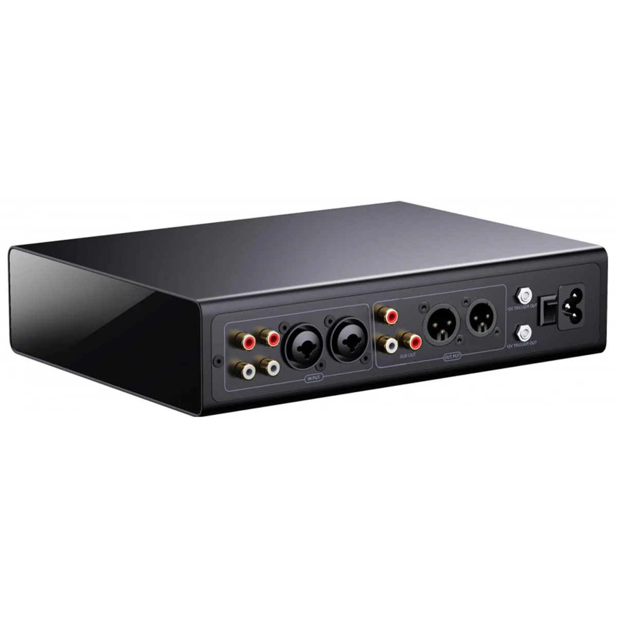 Parte trasera de un dispositivo de audio negro con entradas/salidas RCA, XLR y conector de alimentación.
