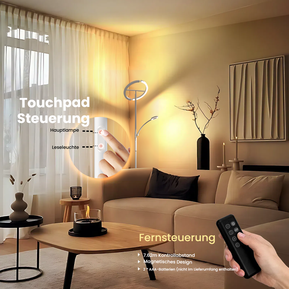 Modernes Wohnzimmer mit Stehleuchte, Couch, Couchtisch und Fernbedienung.