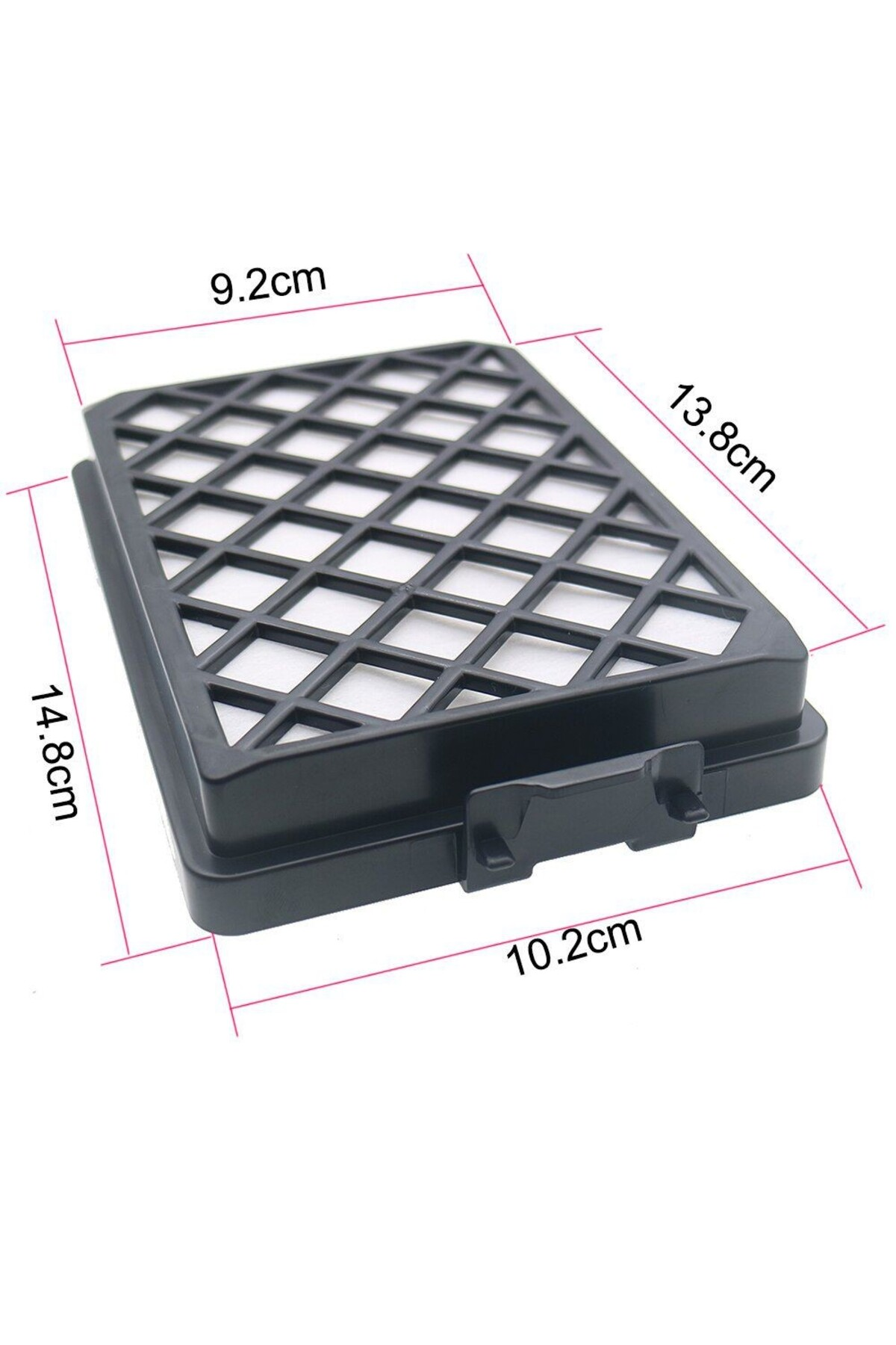 Izgaralı siyah plastik filtre, boyutları 9.2x14.8x10.2cm.