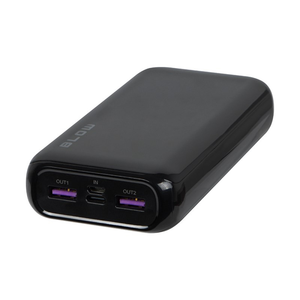 Czarny power bank z dwoma wyjściami USB-A i jednym wejściem USB-C.