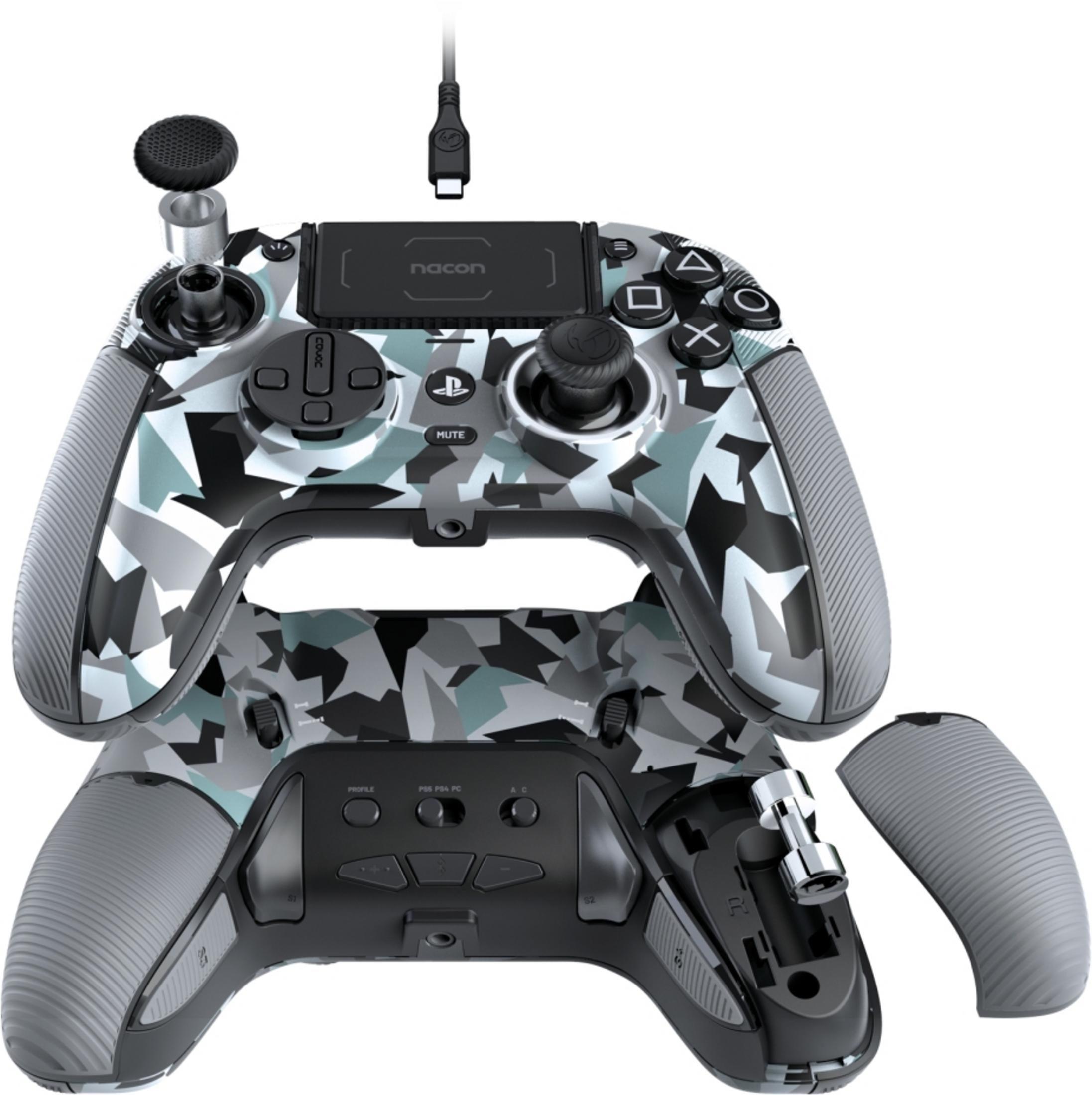 Ein Nacon-Controller mit Camouflage-Muster und abnehmbarer Griffschale.