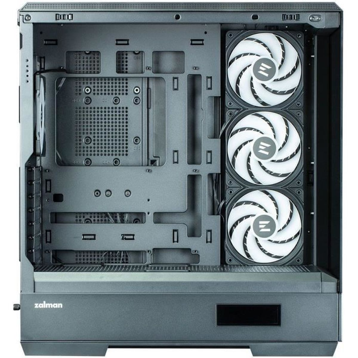 Ein leerer PC-Gehäuseteil mit drei Lüftern, Zalman-Logo.