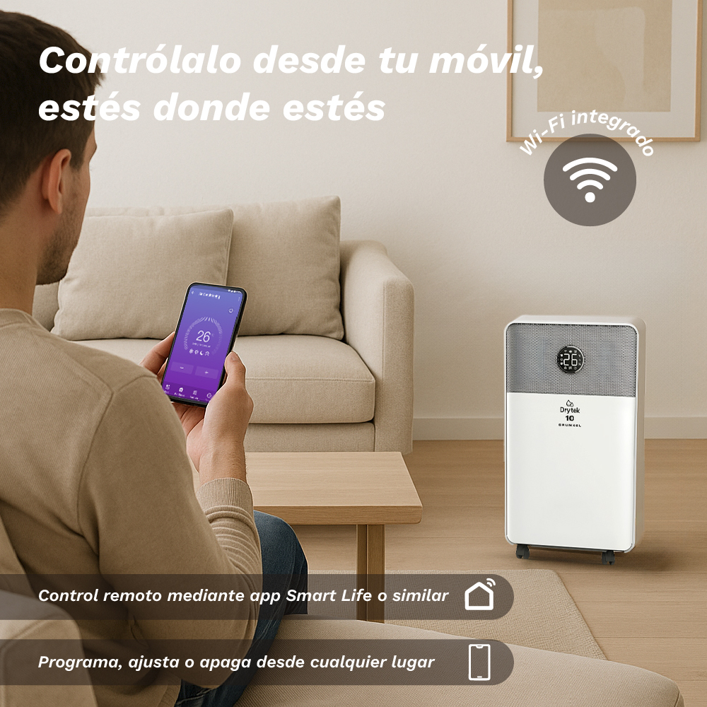 Uomo controlla termoventilatore via app. Termoventilatore bianco con display. Soggiorno.