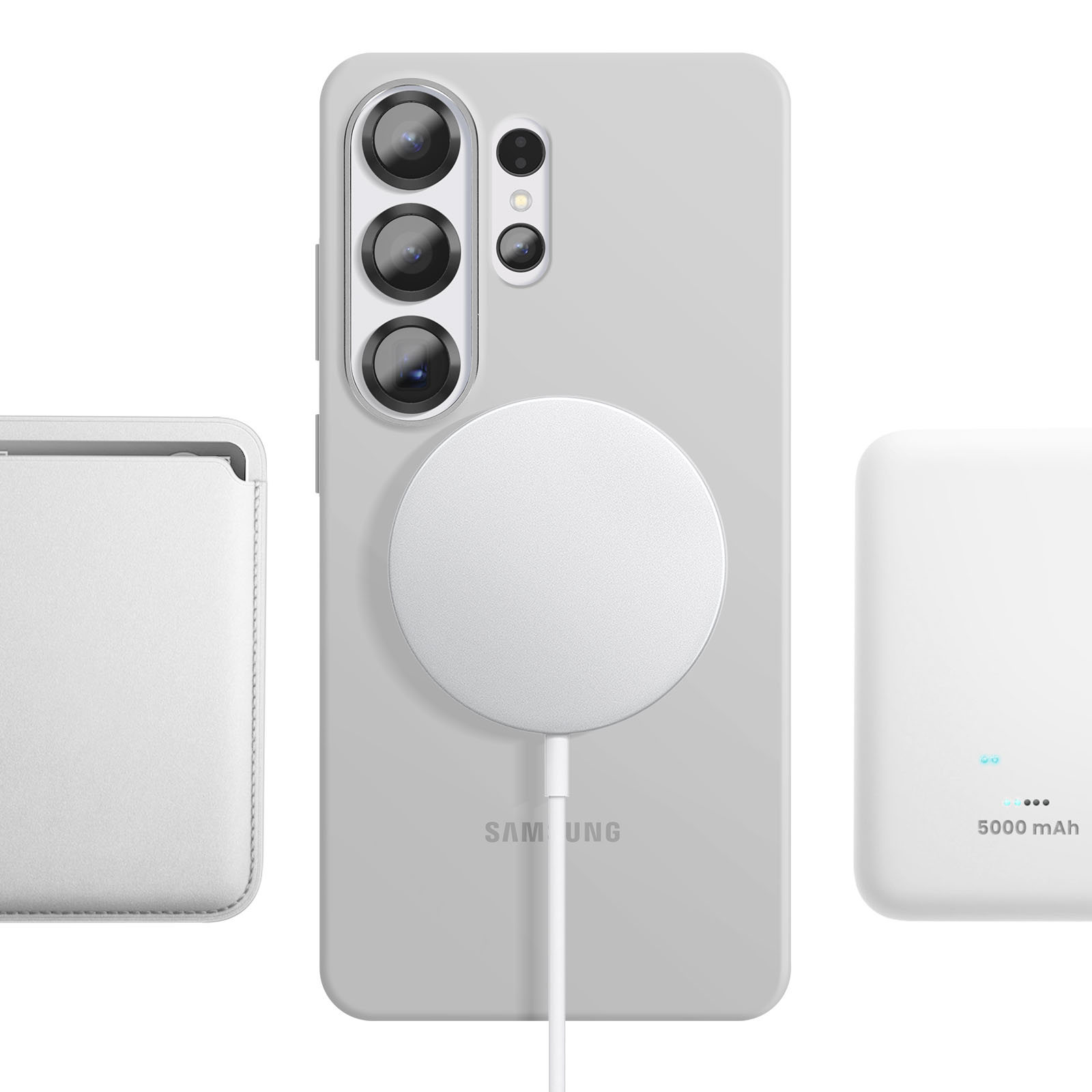 Ein graues Smartphone mit drei Kameras, daneben ein weißes Ladezubehör.