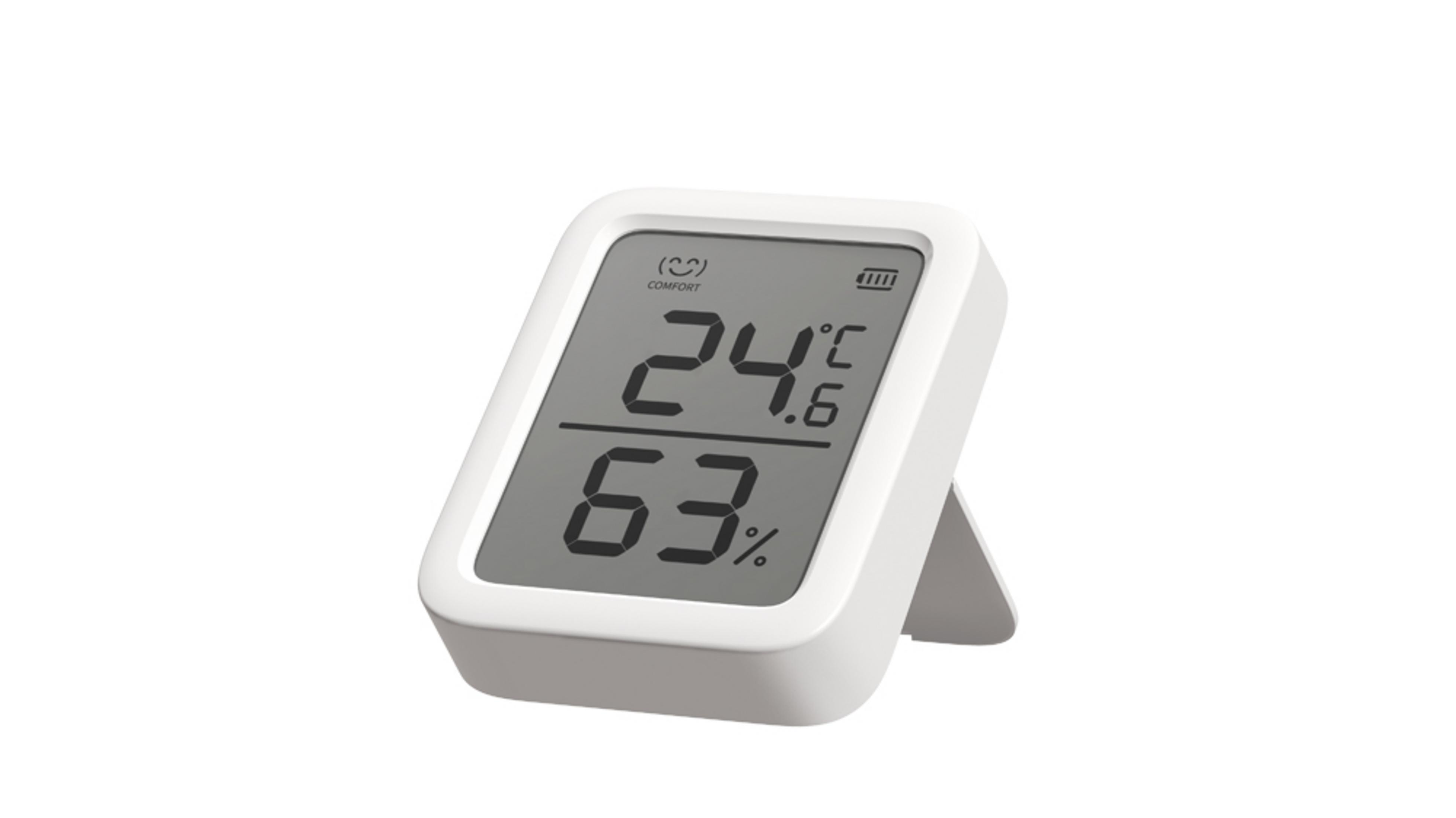 Digitales Thermometer zeigt 24,6 Grad und 63% Luftfeuchtigkeit an.