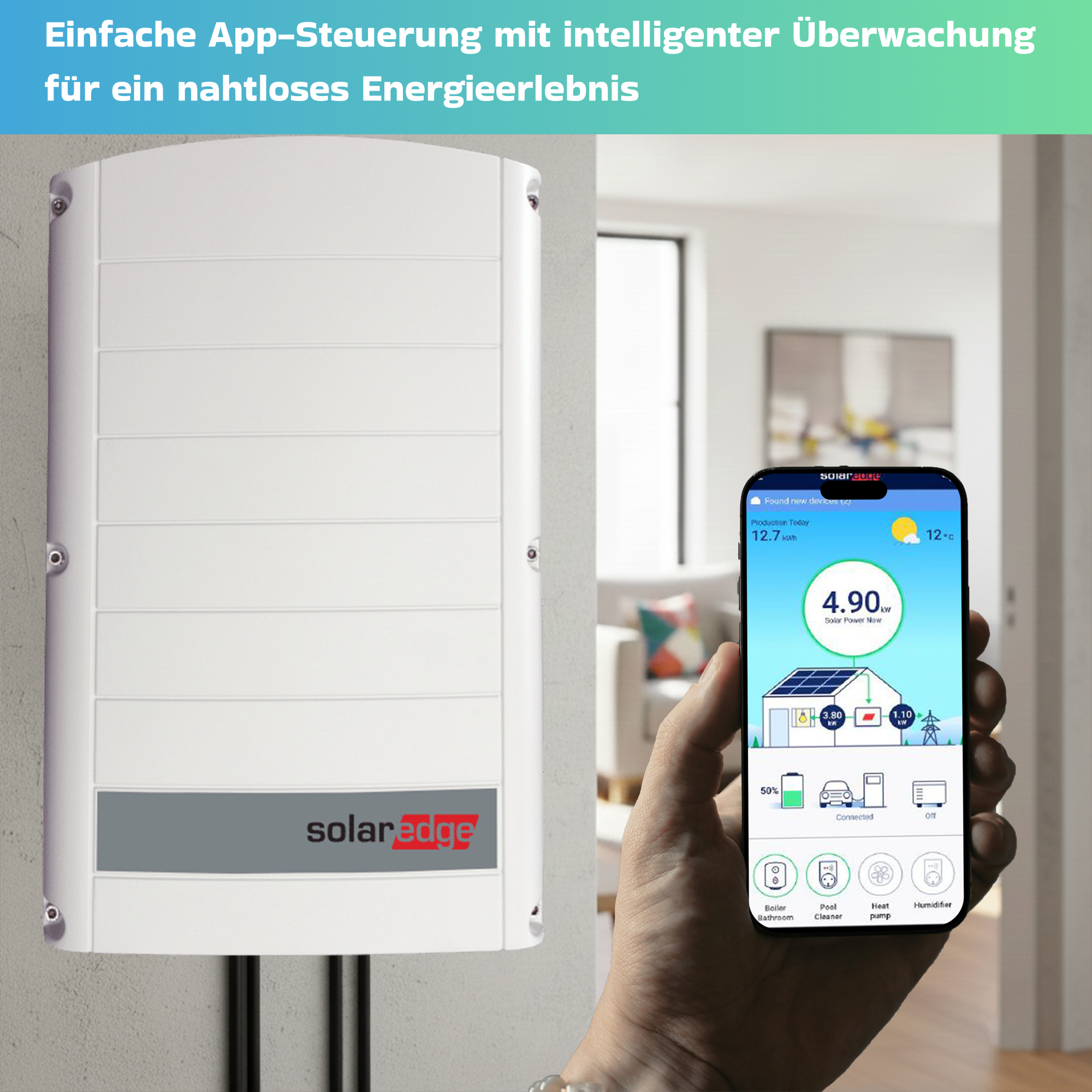 Ein weißes SolarEdge-Gerät mit einer App auf einem Smartphone, die Energie anzeigt.